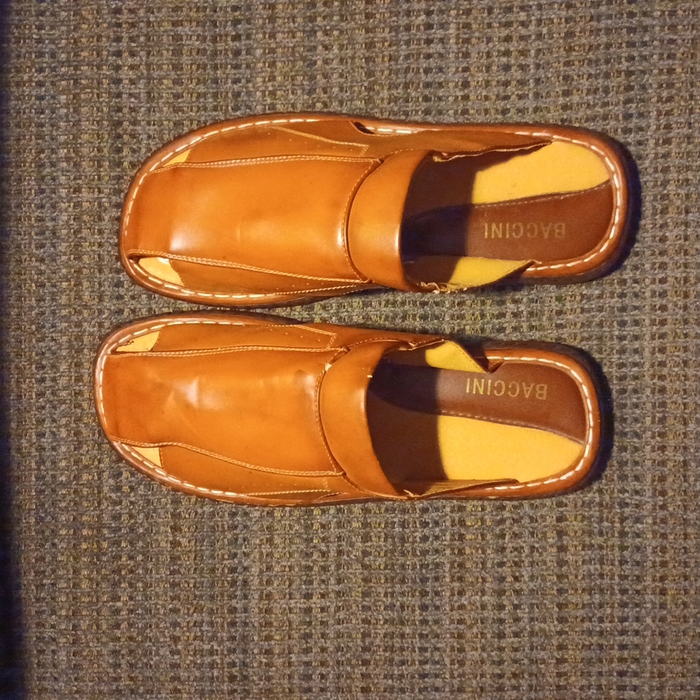 Baccini Mens Size 14 Closed Toe Sandals